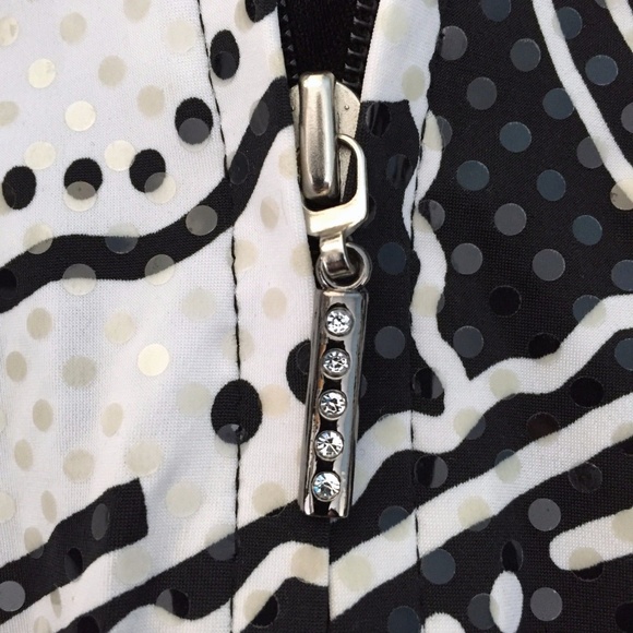 Jackets Galore Jacket Black and White Geometric Black White Sequins - Picture 6 of 9